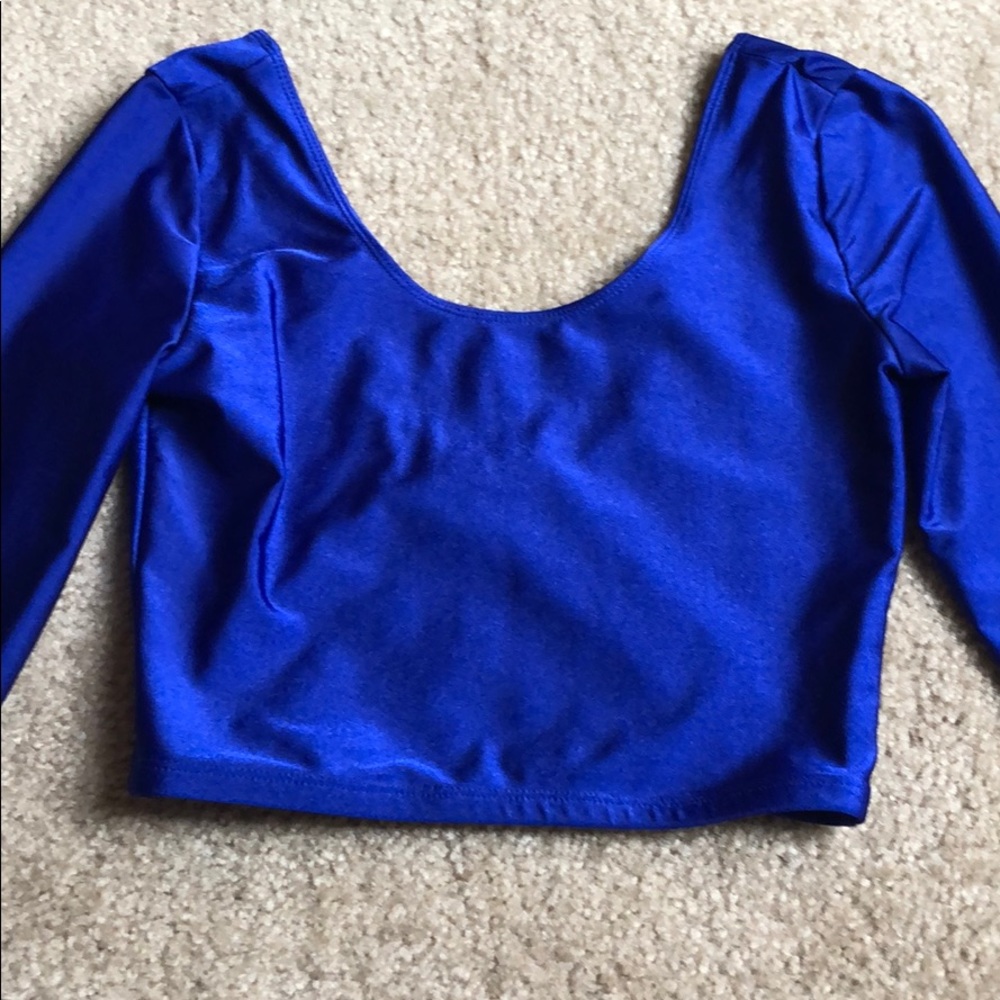 Crop top - Picture 2 of 4